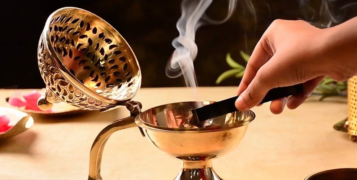 Brass Bakhoor Burner - Handcrafted Dhuna Loban Dan for Aromatic and Spiritual Use
